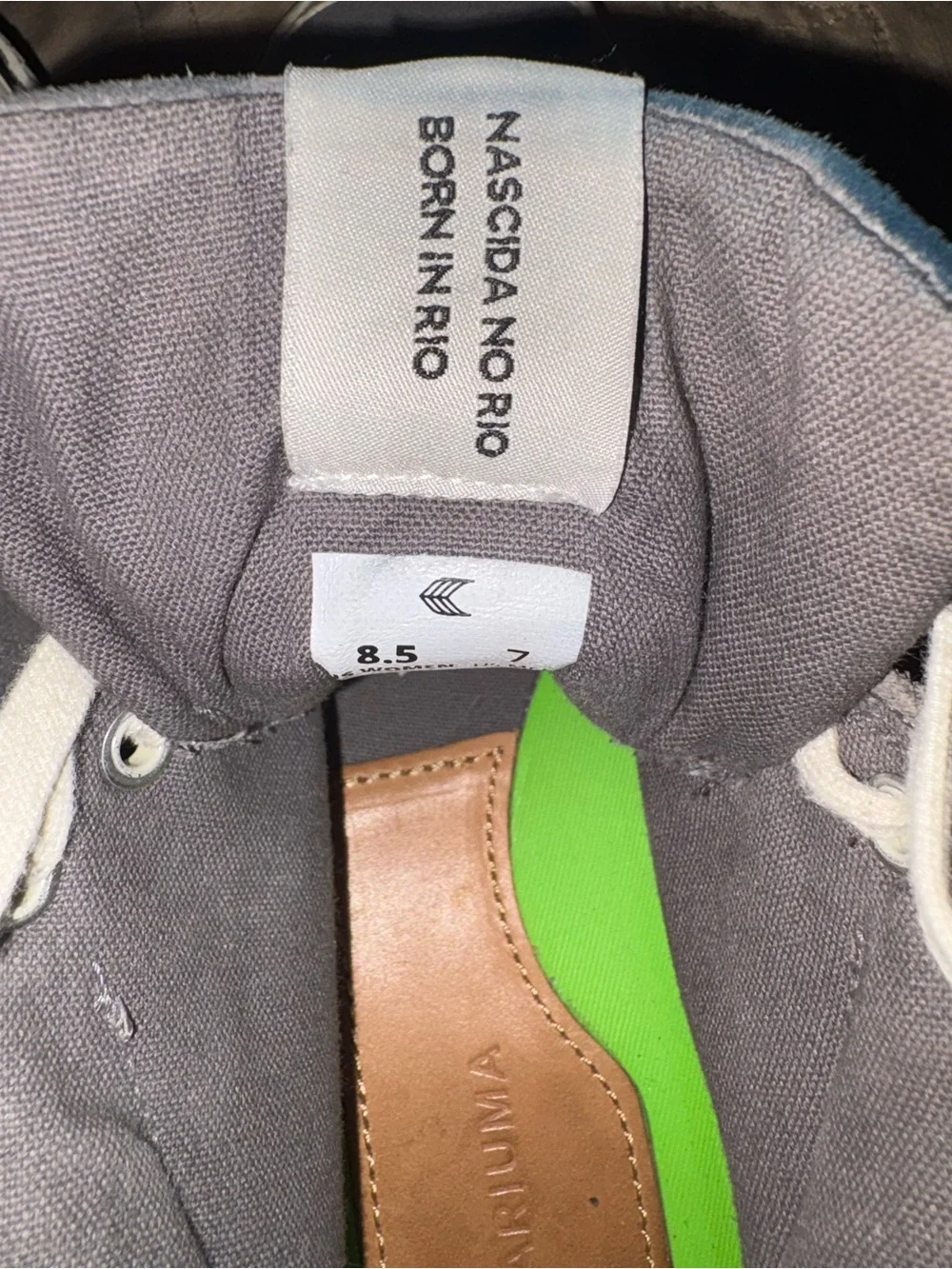 Cariuma OCA High-Top Grey Suede Sneakers Women’s Size 8 1/2 Men’s Size 7